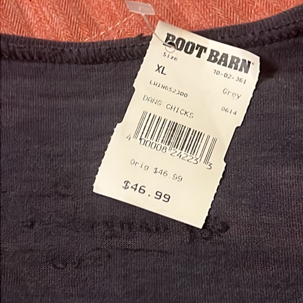 Shirt - Picture 3 of 4